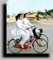 Ecolires en uniforme